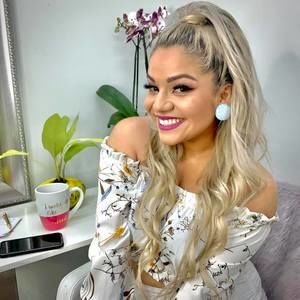 Meet your Posher, Jacqueline